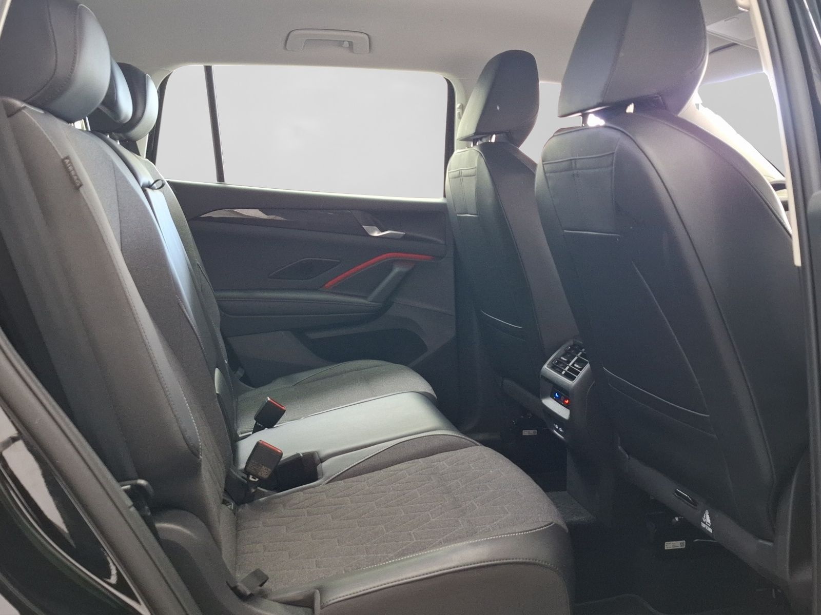 Volkswagen Tayron 2.0 TDI DSG 4M LIFE 7-SITZE NAVI AHK KAME foto 6
