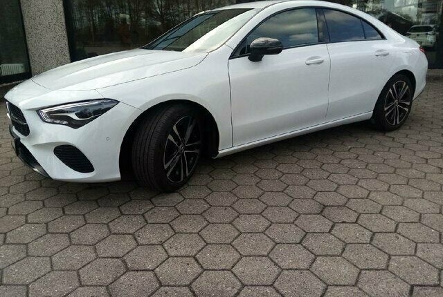 Mercedes-Benz Cla 180 d foto 2