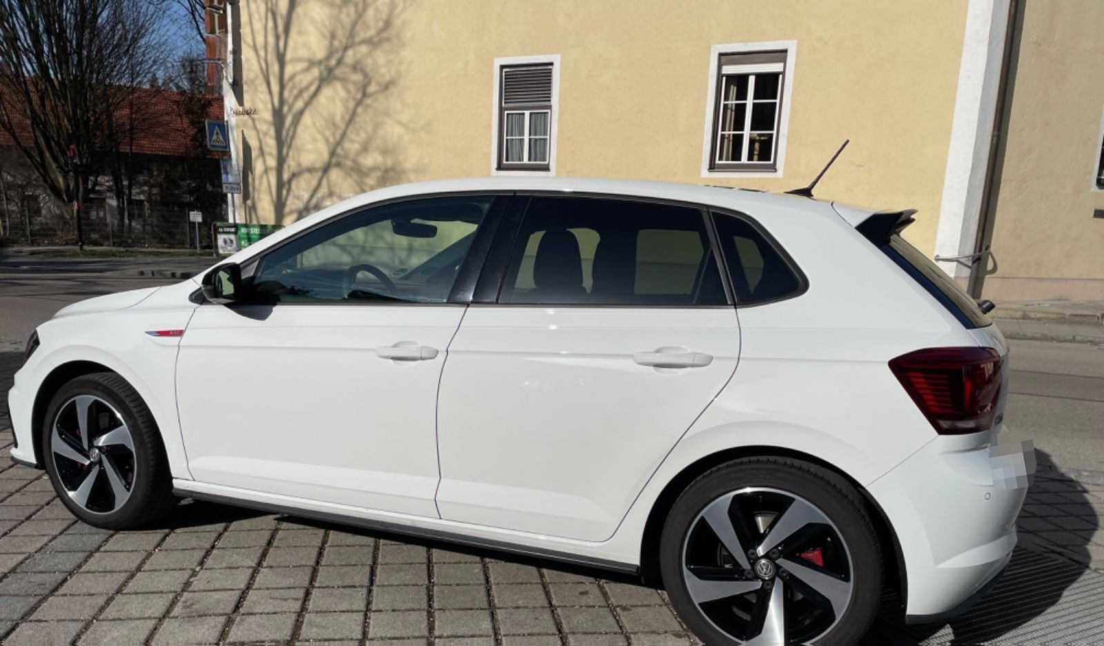 Volkswagen Polo 2.0 TSI DSG GTI foto 2