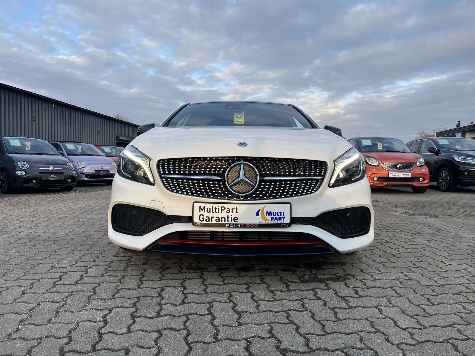 Mercedes-Benz A 250 AMG/4MATIC/LEDER/PANO/NIGHT-PAKET/RFK/VOLL foto 2