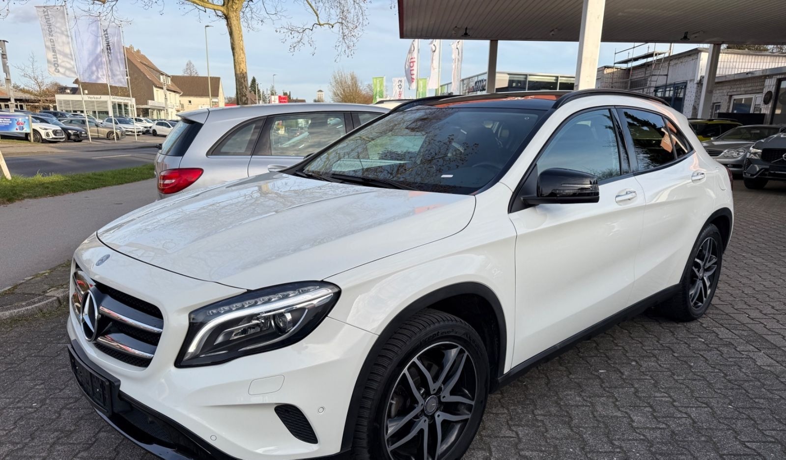 Mercedes-Benz GLA 200 GLA GLA 200 d Score foto 2