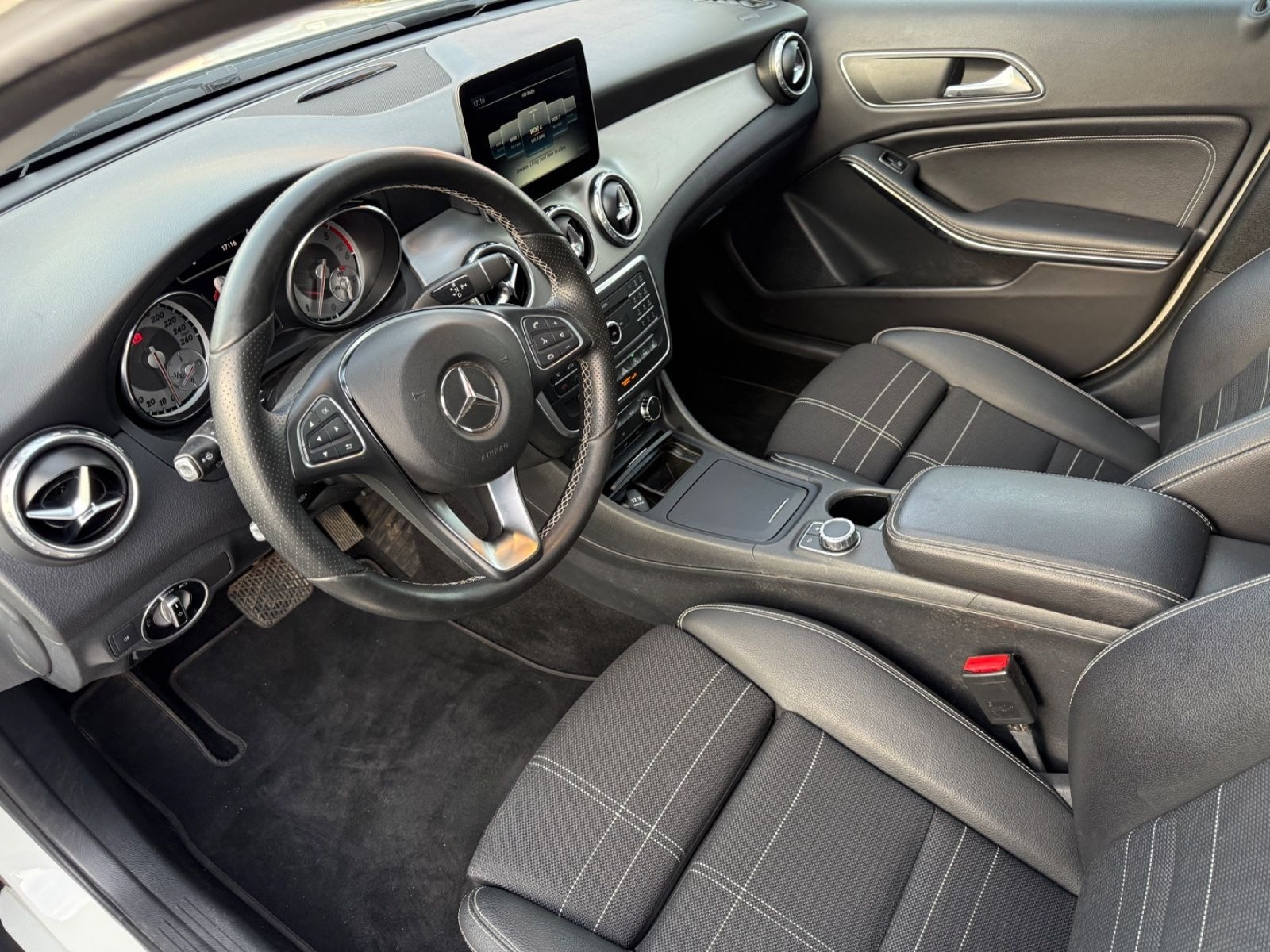 Mercedes-Benz GLA 200 GLA GLA 200 d Score foto 12