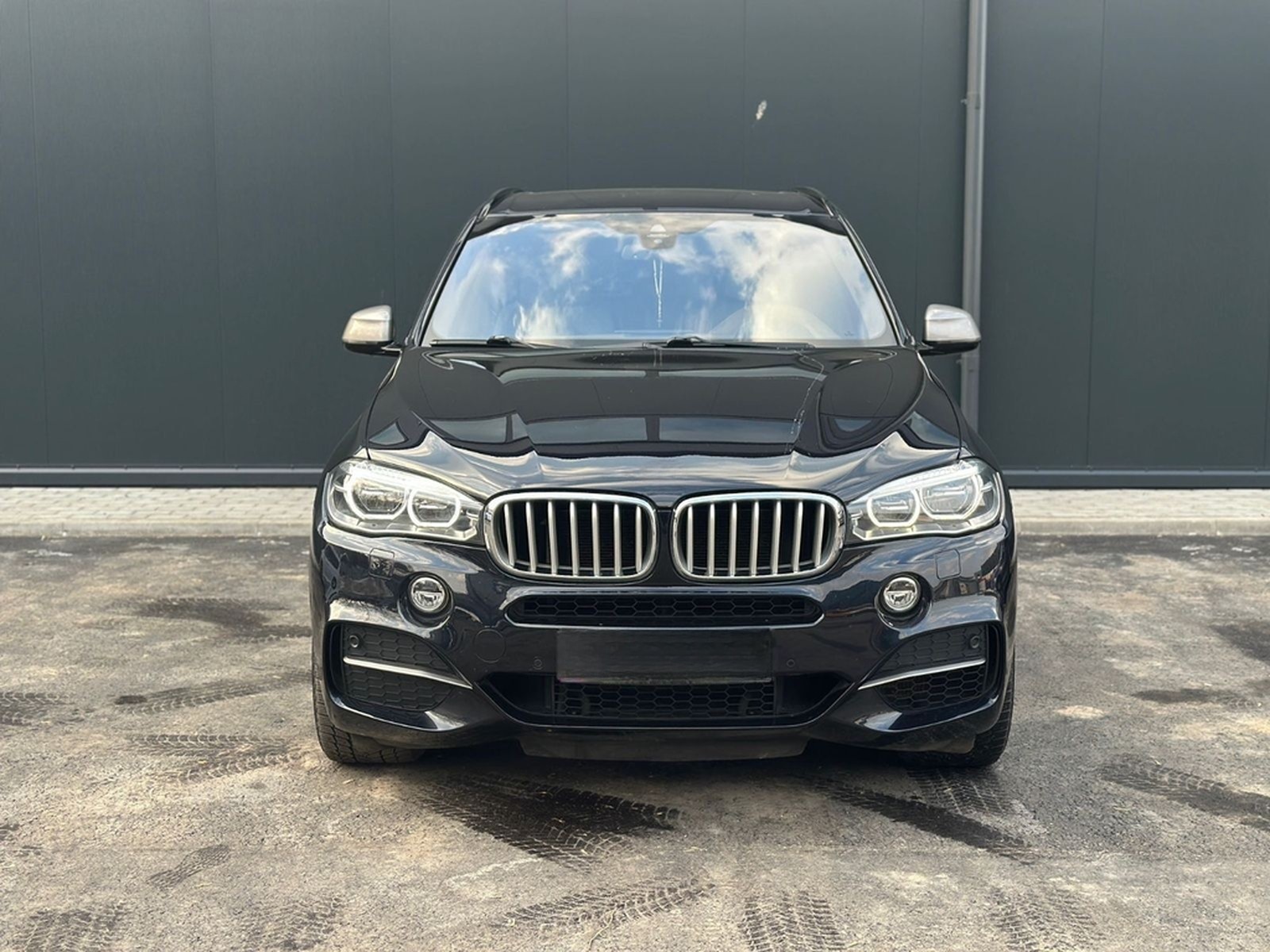 BMW X5 M50 M50d - foto 3