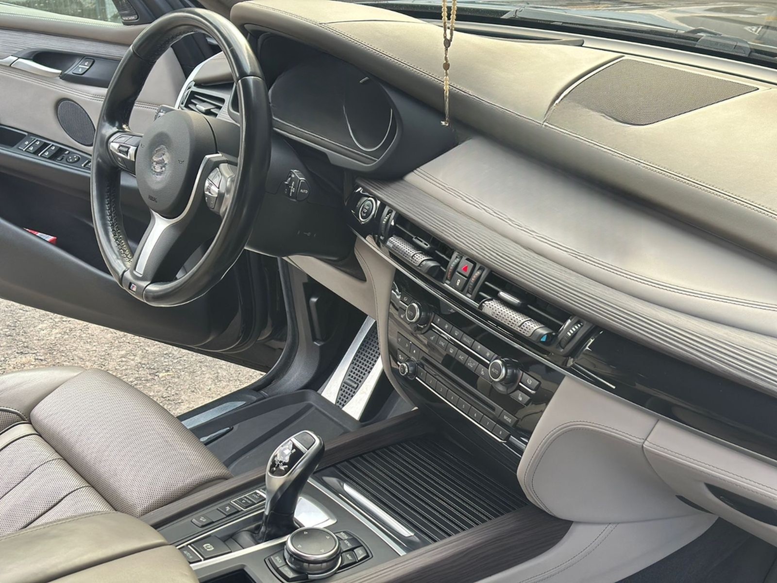 BMW X5 M50 M50d - foto 8