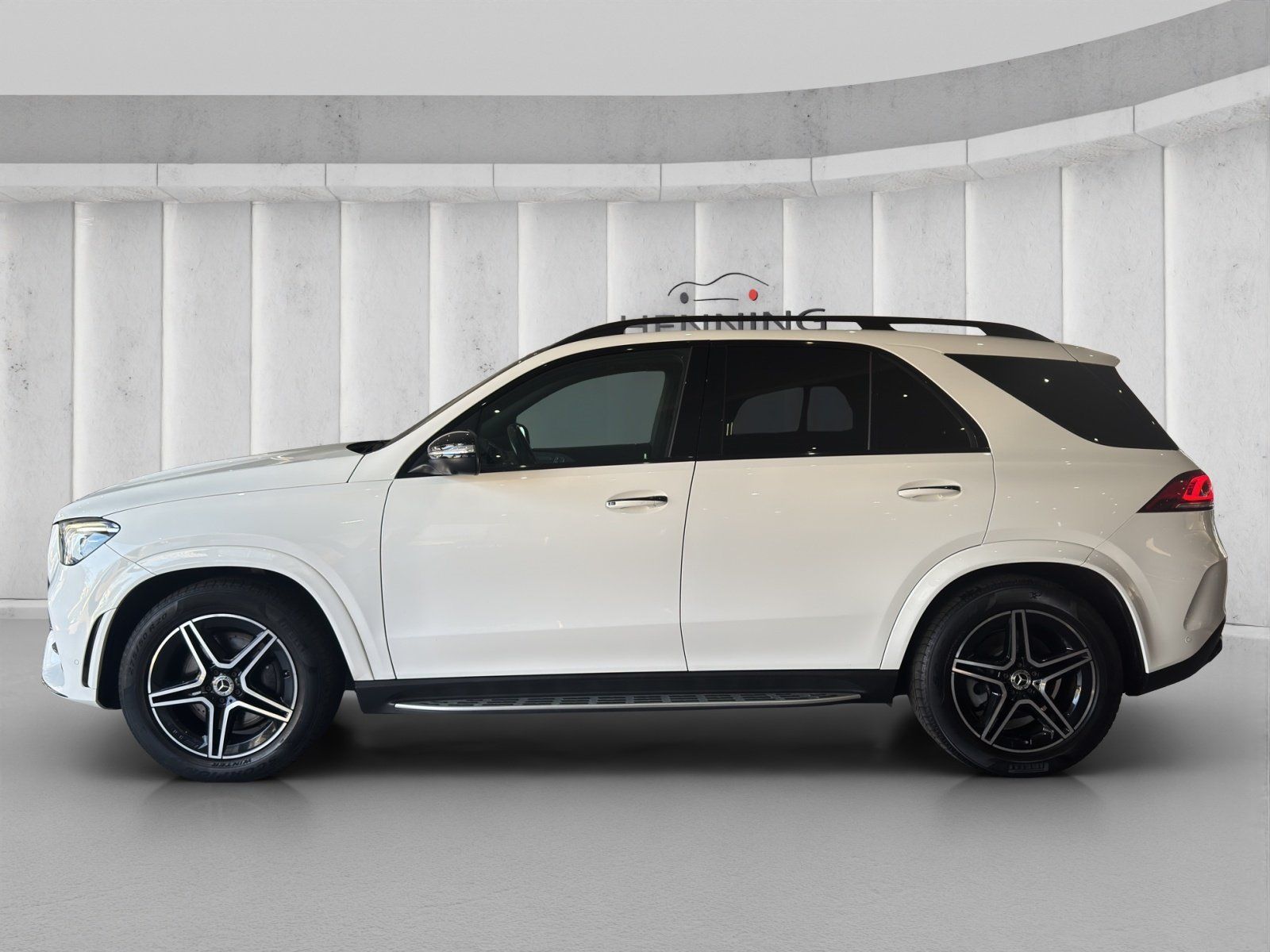Mercedes-Benz GLE 350 d AMG Night Pano Burm 360° Distr AHK 20" foto 2
