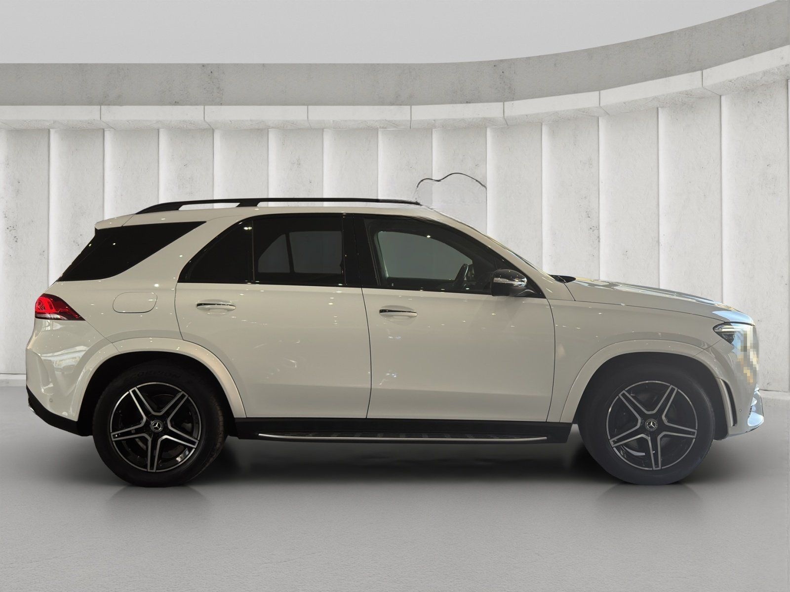 Mercedes-Benz GLE 350 d AMG Night Pano Burm 360° Distr AHK 20" foto 6