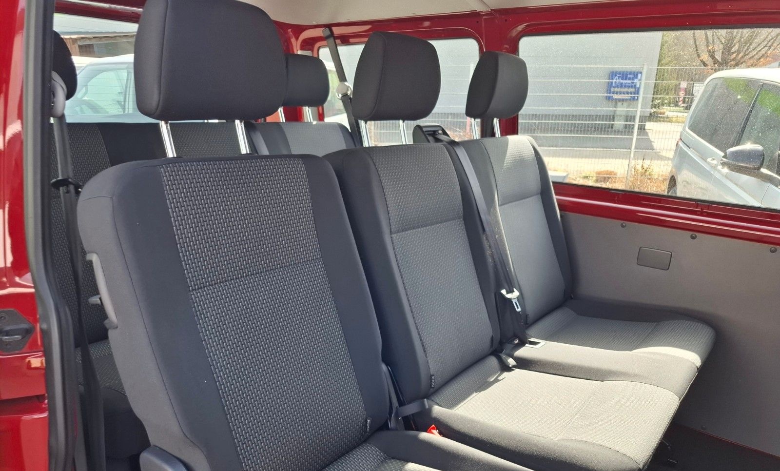 Volkswagen T6.1   9-Sitzer-Stoff  4motion   1. Hand Klima foto 5