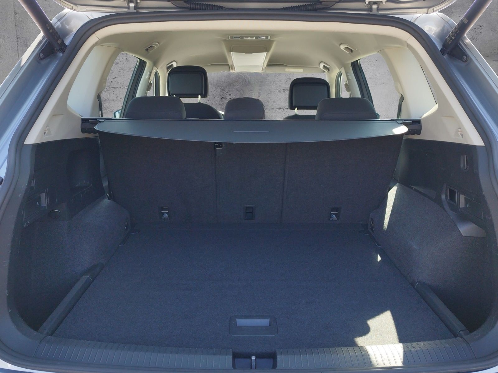 Volkswagen Tiguan Allspace Life 2.0 TDI DSG AHK/HUD/ACC/NAV foto 12