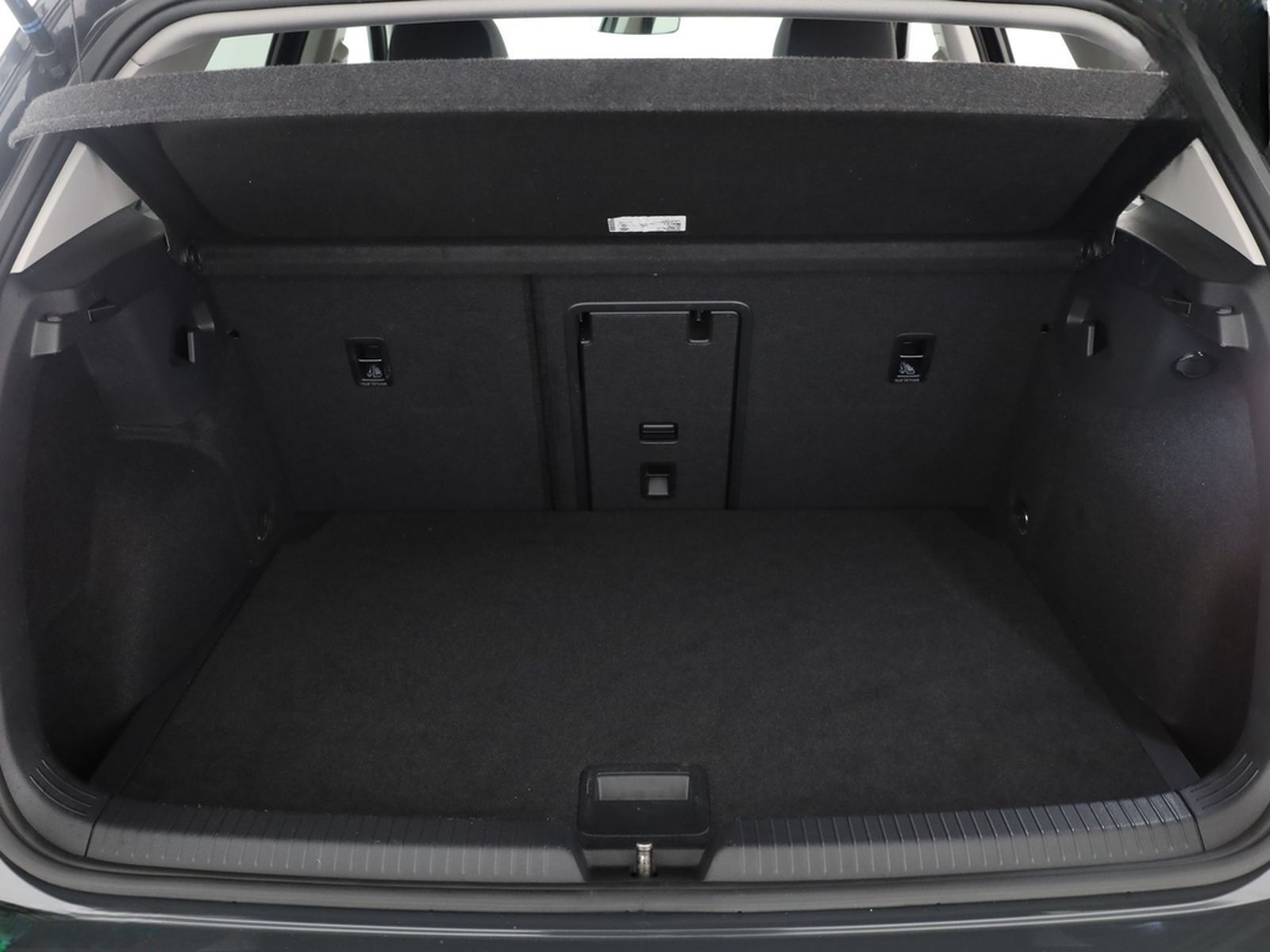 Volkswagen Golf VIII 1.5 eTSI STYLE MATRIX,STANDHZ,HUD,ACC foto 13