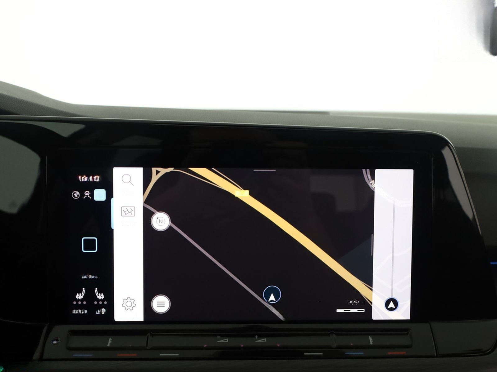 Volkswagen Golf VIII 1.5 eTSI STYLE MATRIX,STANDHZ,HUD,ACC foto 16