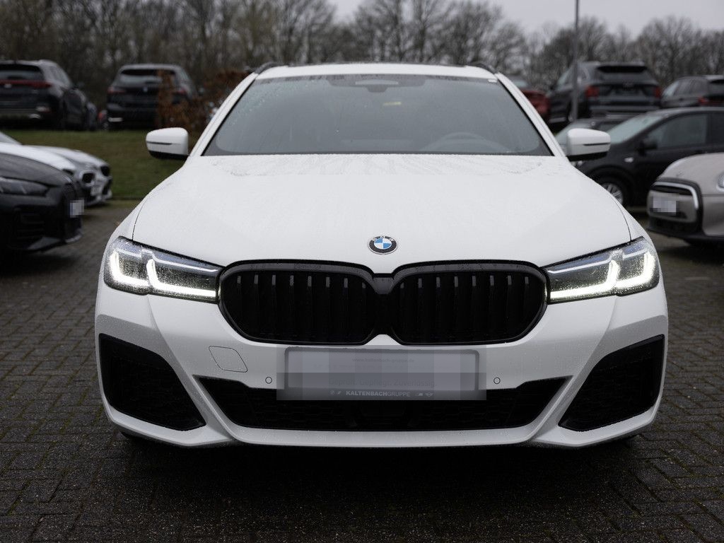 BMW 540d Touring xDrive M-Sport PANO AHK HUD LASER foto 2