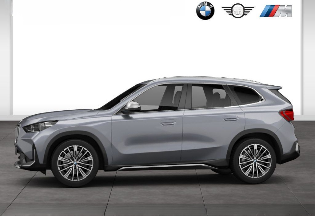 BMW X1 sDrive20i xLine HK HiFi DAB LED Pano.Dach foto 3