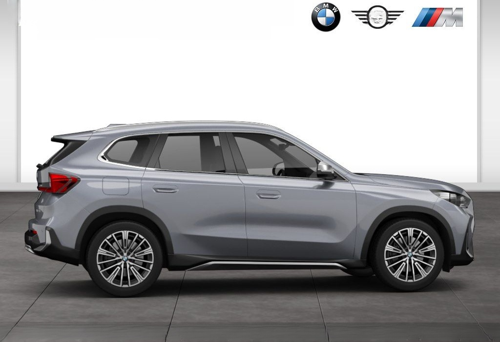 BMW X1 sDrive20i xLine HK HiFi DAB LED Pano.Dach foto 6