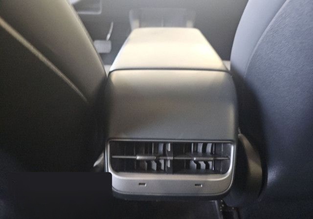 Tesla Model 3 Rear-Wheel Drive foto 12