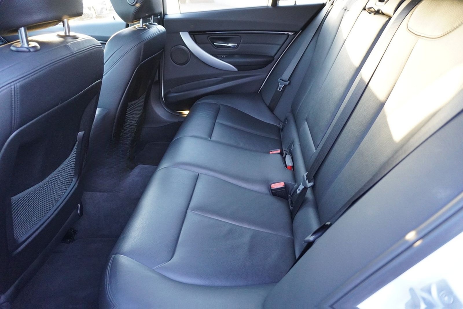 BMW 318i M Sport Shadow Aut. LED Navi Panorama Leder foto 11