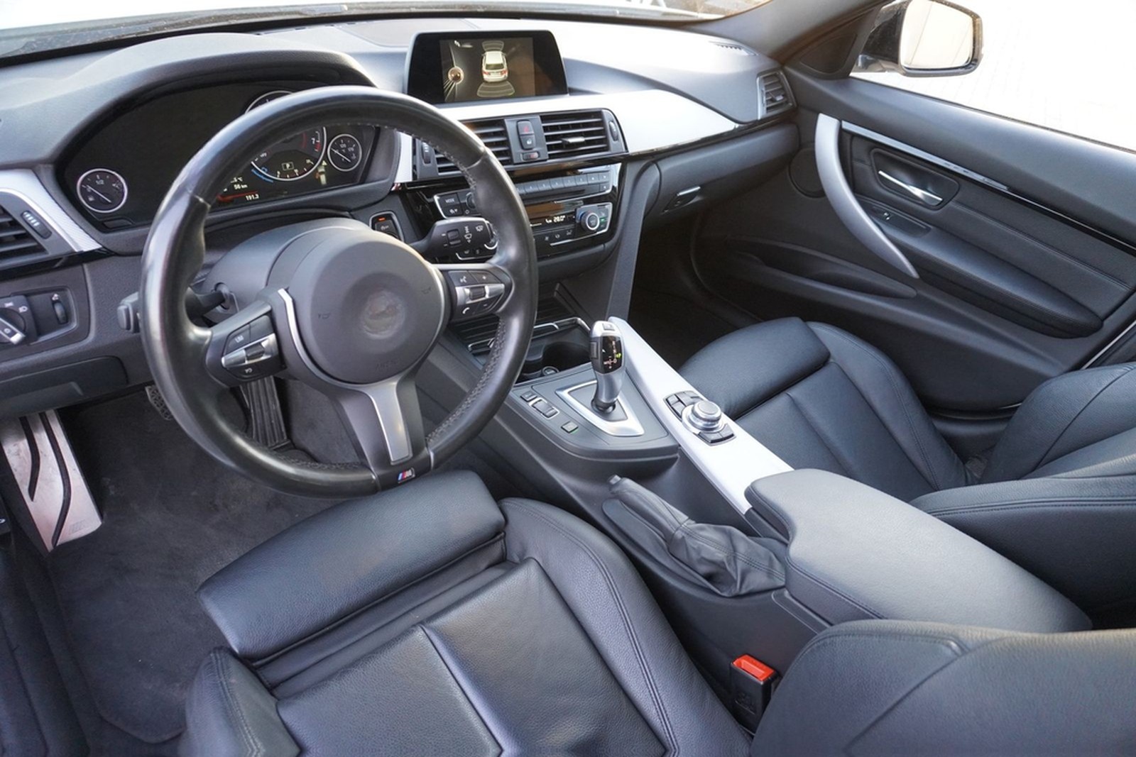 BMW 318i M Sport Shadow Aut. LED Navi Panorama Leder foto 8