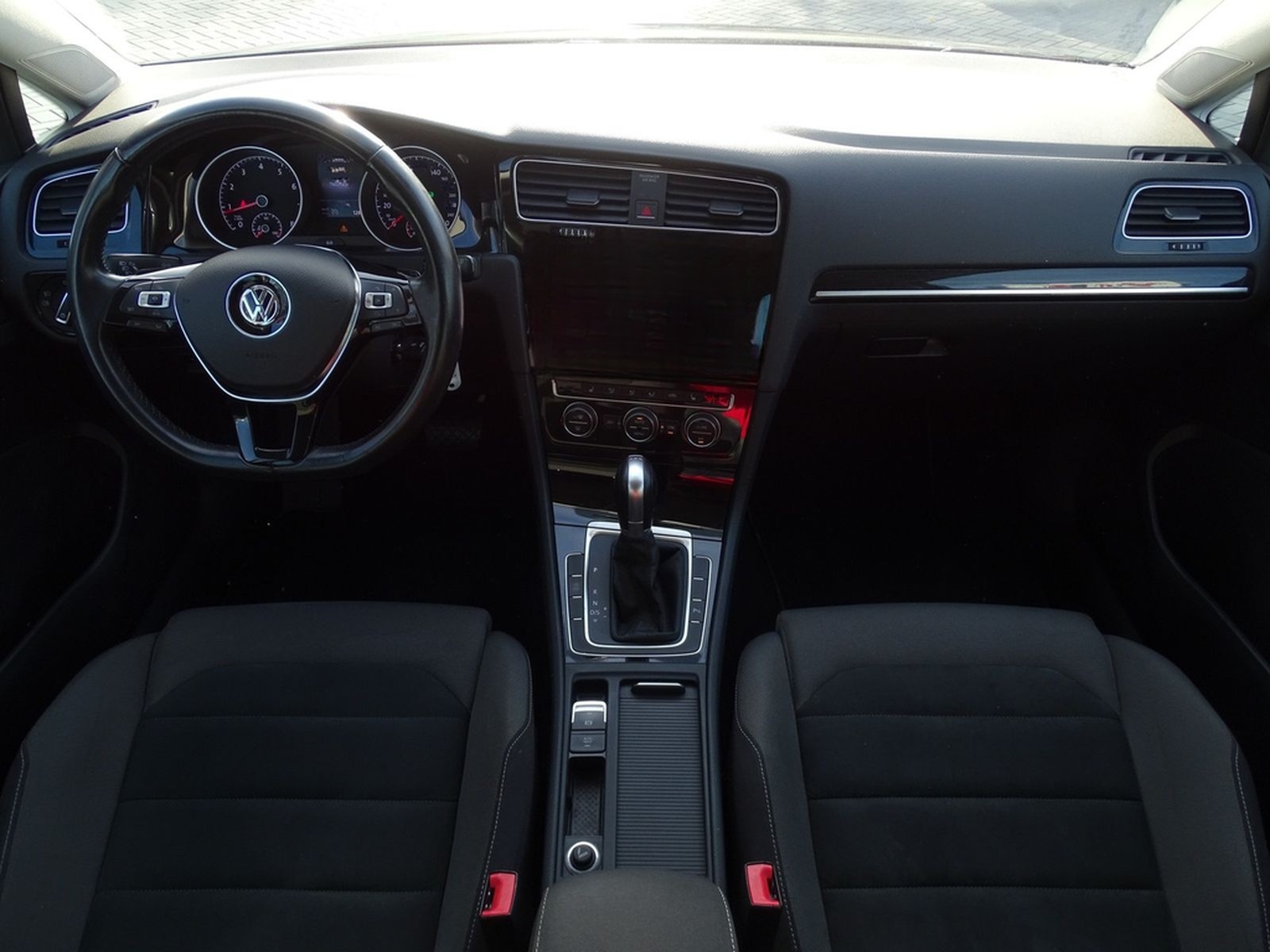 Volkswagen Golf VII 1.4 16V TSI Highline Sitzheizung Navi foto 9