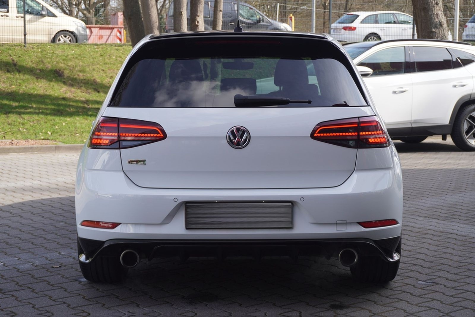 Volkswagen Golf VII 2.0 16V TSI GTI TCR LED PDC foto 7