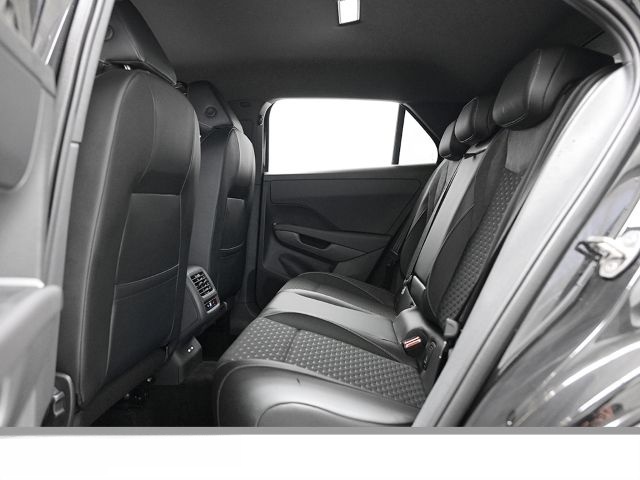 Volkswagen T-Roc R-Line 1.5 l eTSI DSG 110 kW IQ.Drive Easy foto 12