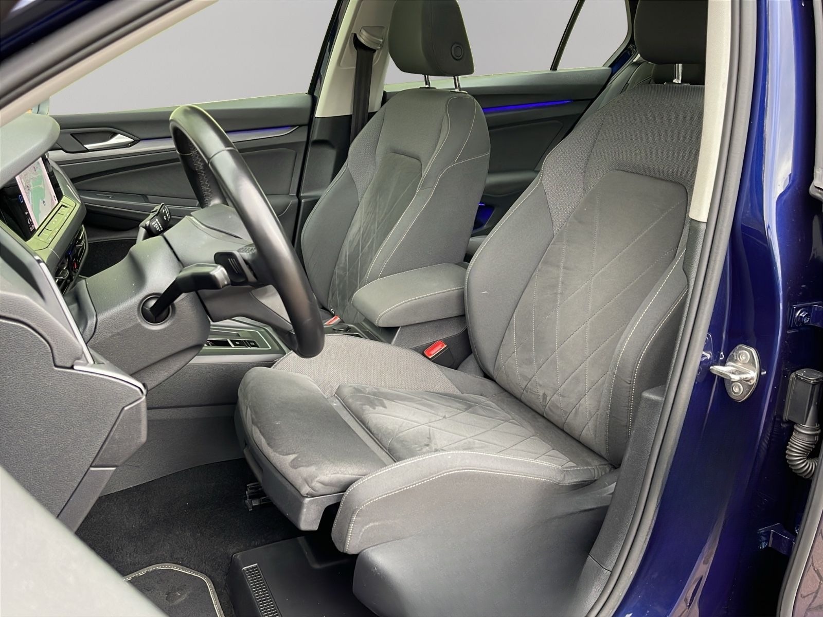 Volkswagen Golf 1,5 eTSI AUTOM PANORA ACC SCHECKHE GARANTIE foto 11