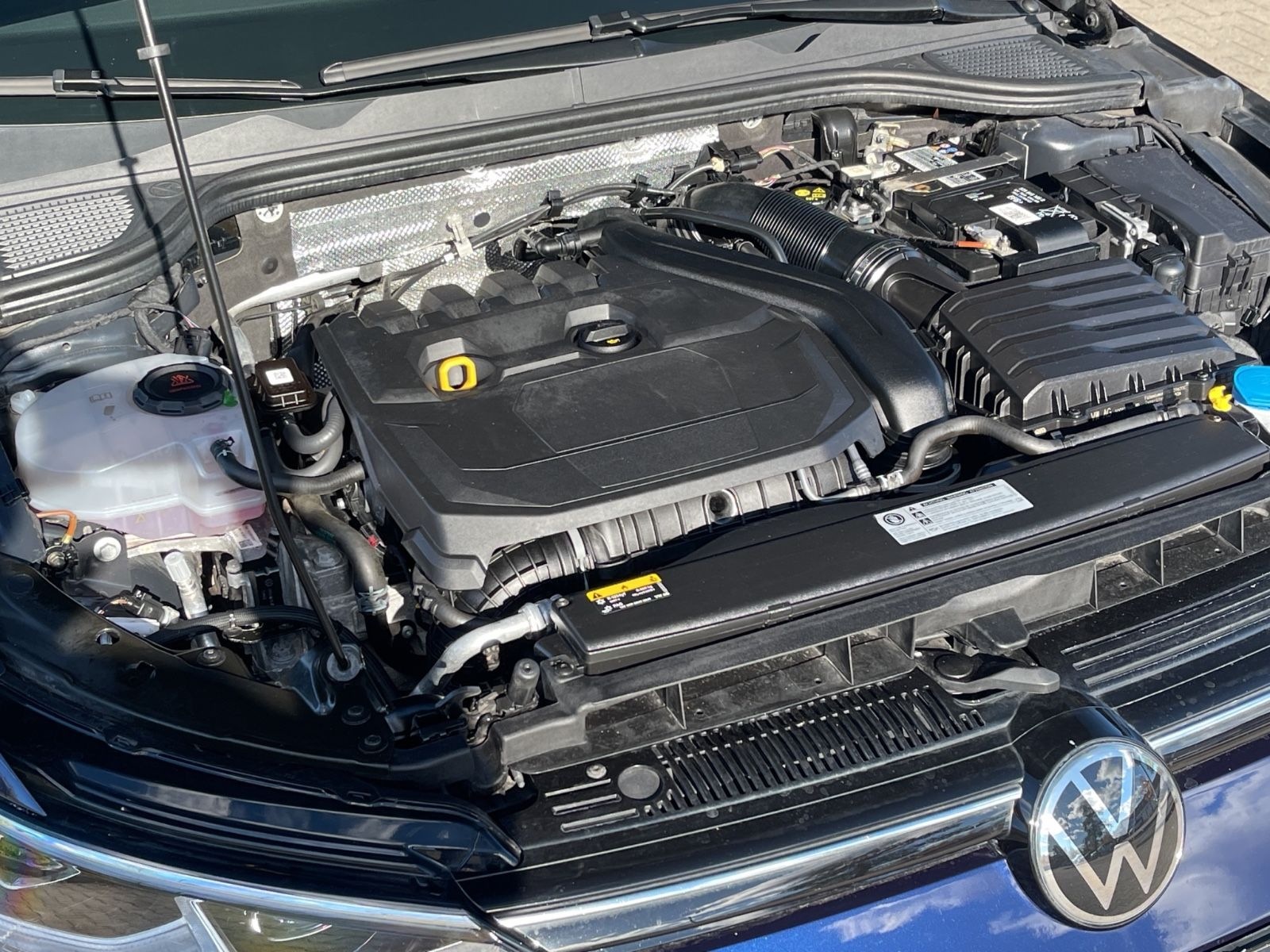 Volkswagen Golf 1,5 eTSI AUTOM PANORA ACC SCHECKHE GARANTIE foto 30