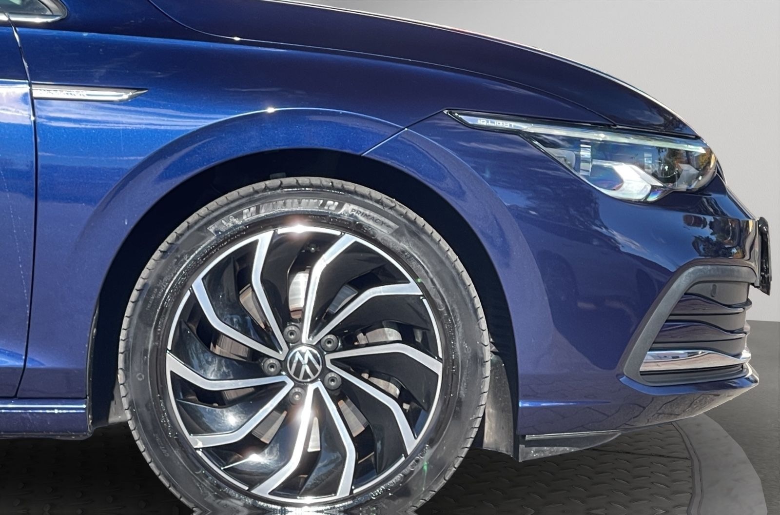 Volkswagen Golf 1,5 eTSI AUTOM PANORA ACC SCHECKHE GARANTIE foto 33