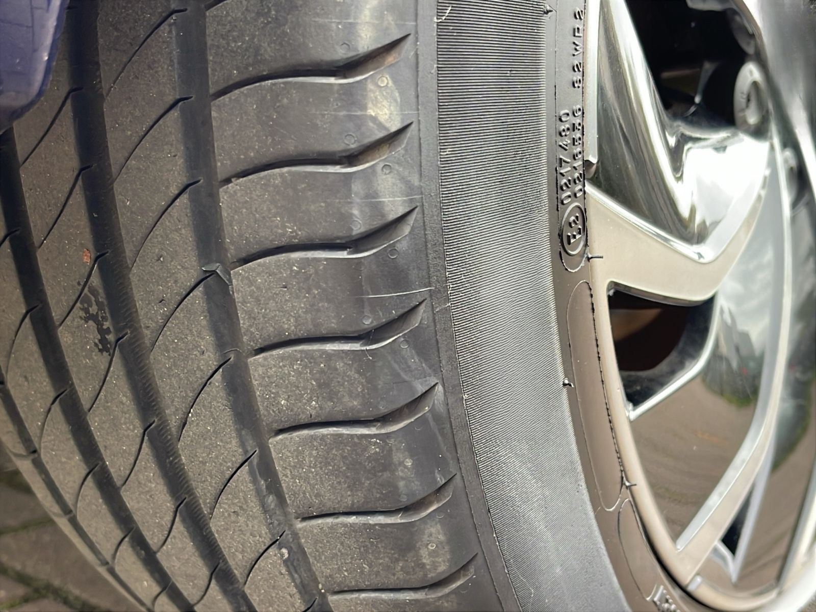 Volkswagen Golf 1,5 eTSI AUTOM PANORA ACC SCHECKHE GARANTIE foto 35