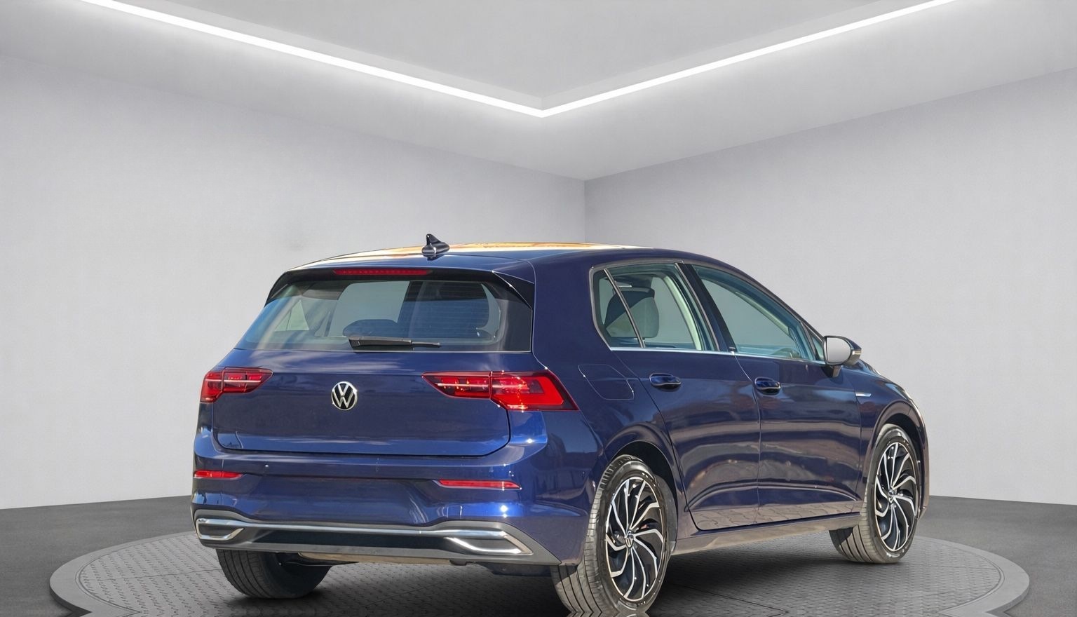 Volkswagen Golf 1,5 eTSI AUTOM PANORA ACC SCHECKHE GARANTIE foto 7
