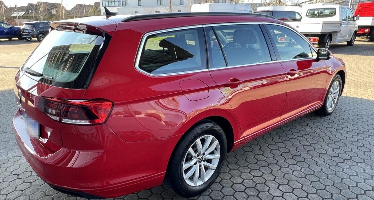 Volkswagen Passat Variant 2.0 TDI ACC+SHZ+PDC+RFK+NAVI+LED foto 3