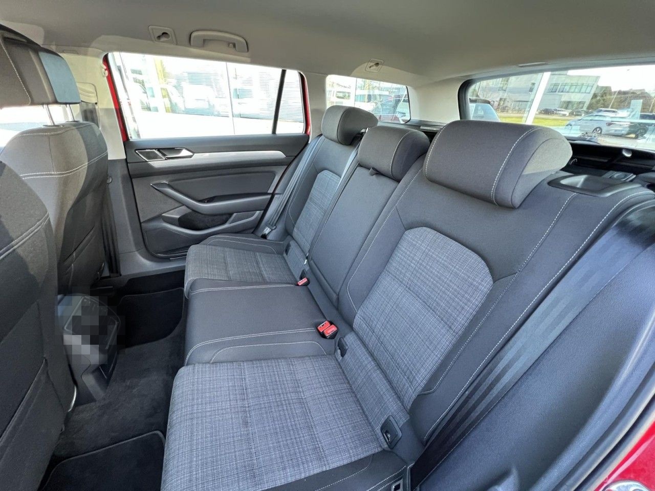 Volkswagen Passat Variant 2.0 TDI ACC+SHZ+PDC+RFK+NAVI+LED foto 8