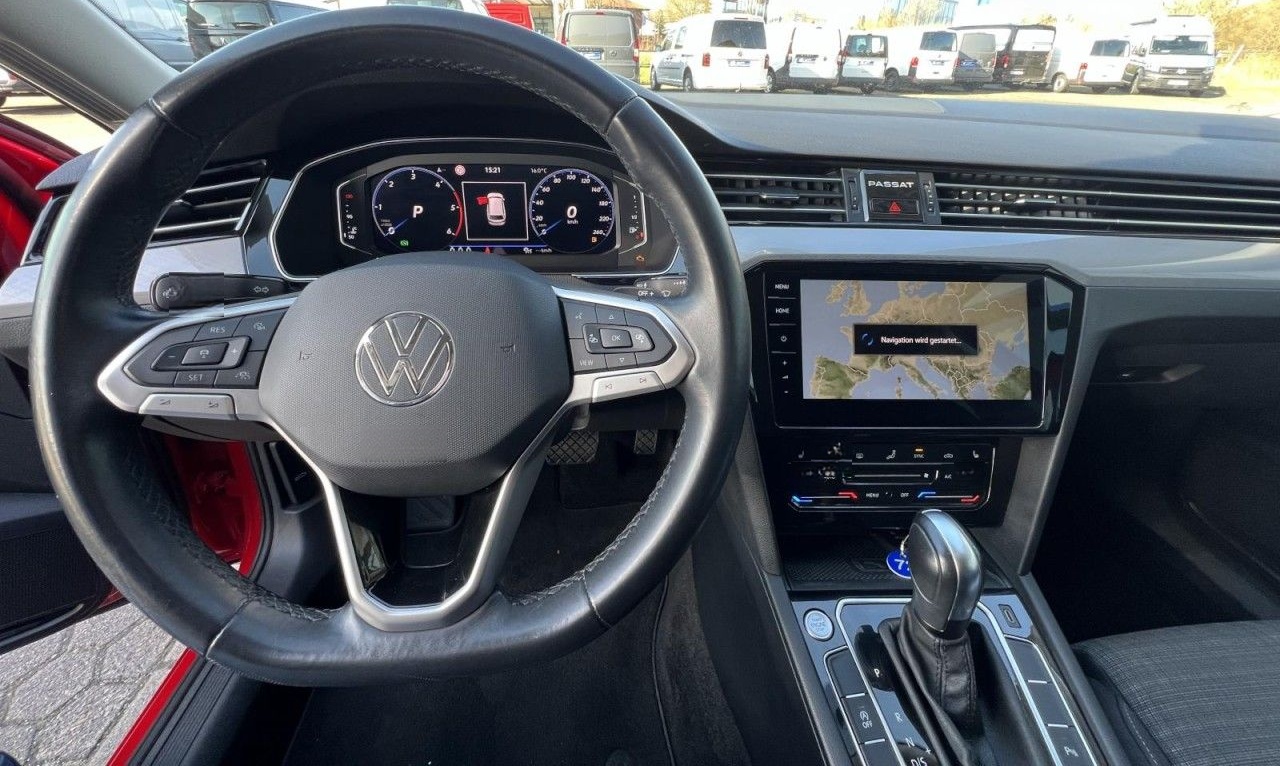 Volkswagen Passat Variant 2.0 TDI ACC+SHZ+PDC+RFK+NAVI+LED foto 9
