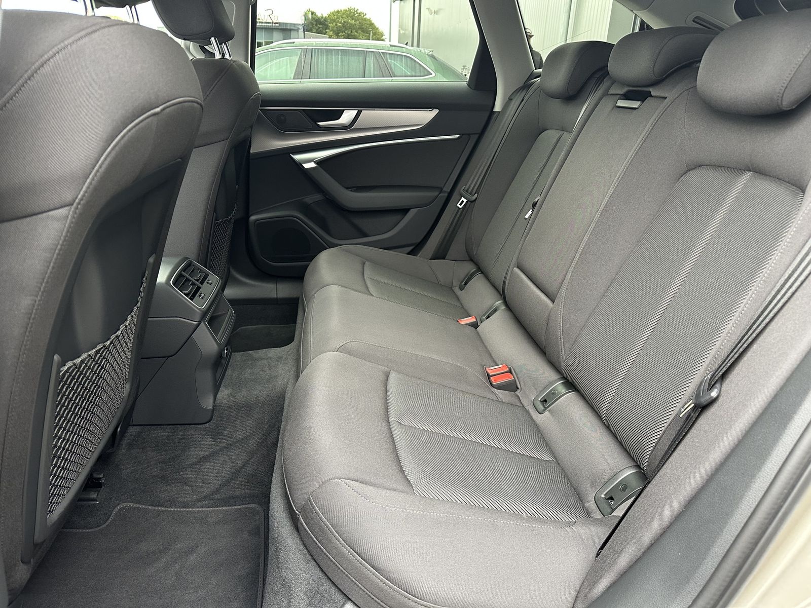 Audi A6 Avant 40 TDI Qu Sport NAV+LED+CARPLAY+1HD+PP  foto 10
