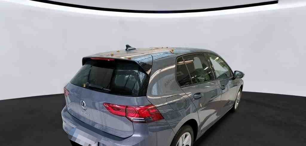 Volkswagen Golf VIII Lim. Life+1.5TSI+96kW+SHZ foto 2