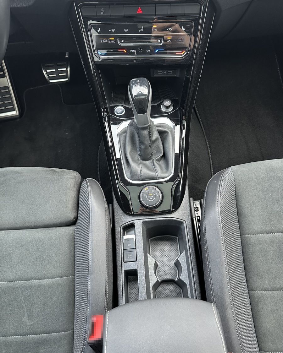 Volkswagen T-Roc R-Line 4Motion NAV+IQ-LIGHT+AHK+PANO+KAM foto 14