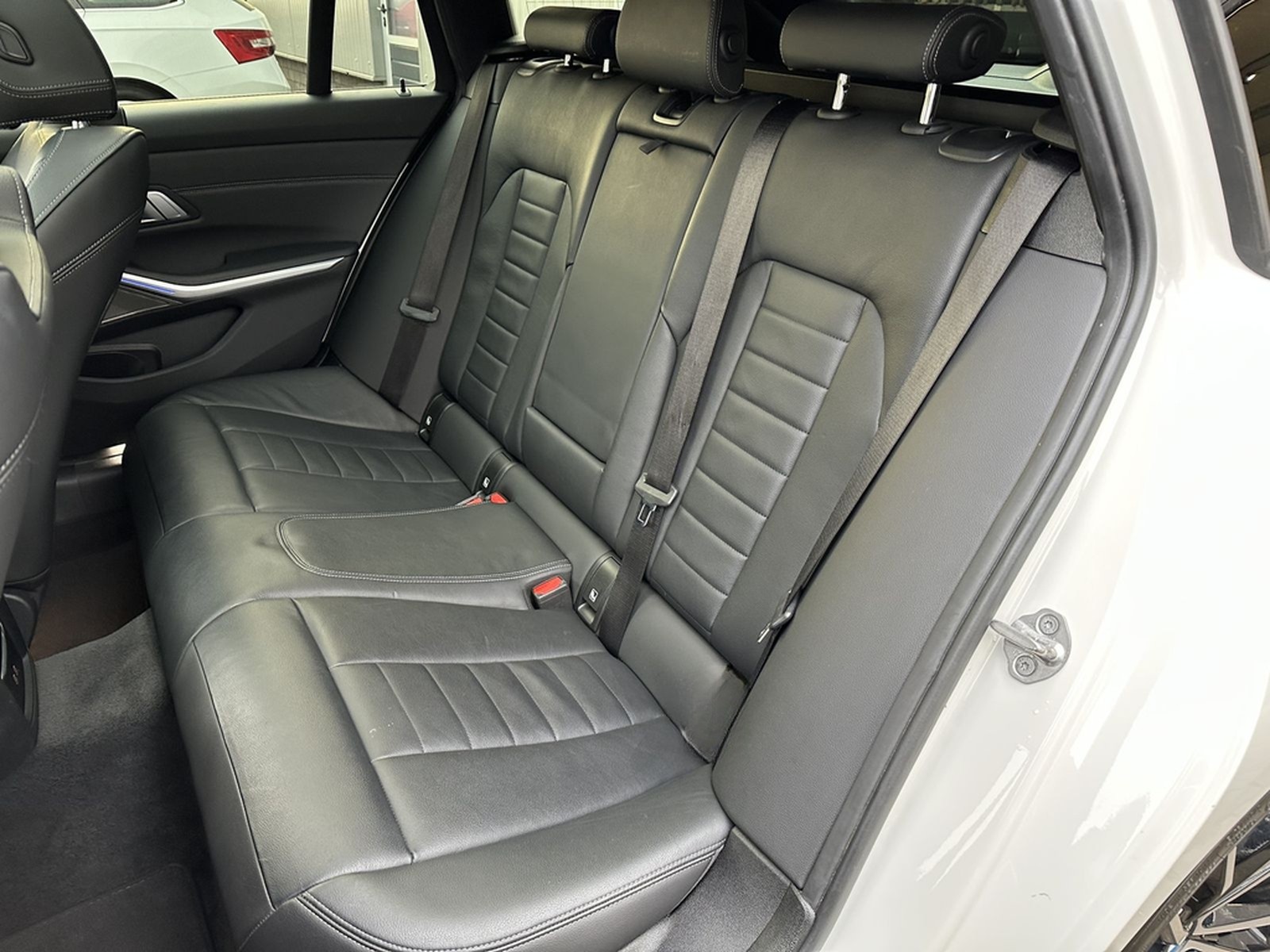BMW 320d Touring xDrive M-Sport NAV+LASER+H&K+PANORA foto 11