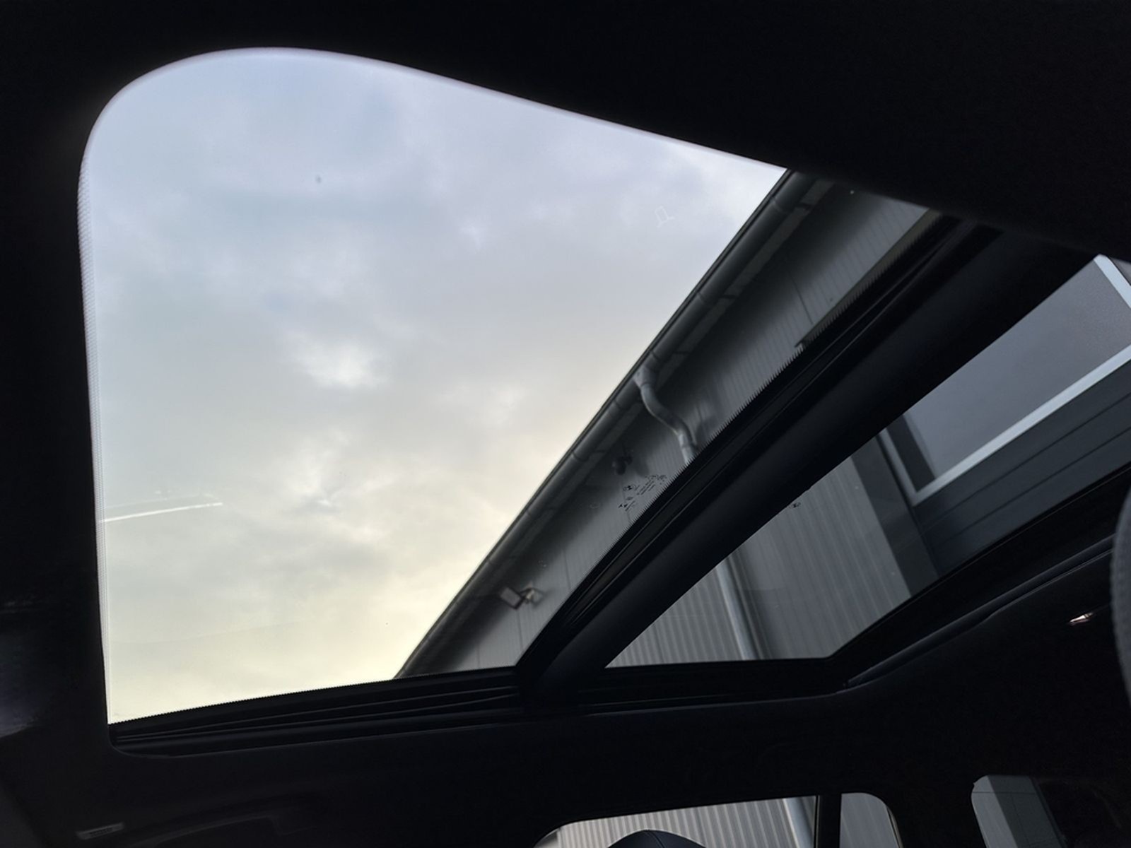BMW 320d Touring xDrive M-Sport NAV+LASER+H&K+PANORA foto 10