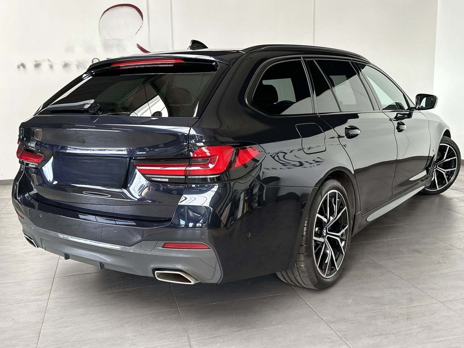 BMW 520d Touring M-Sport NAV+LASER+HEAD-UP+19ZO+KAME foto 4