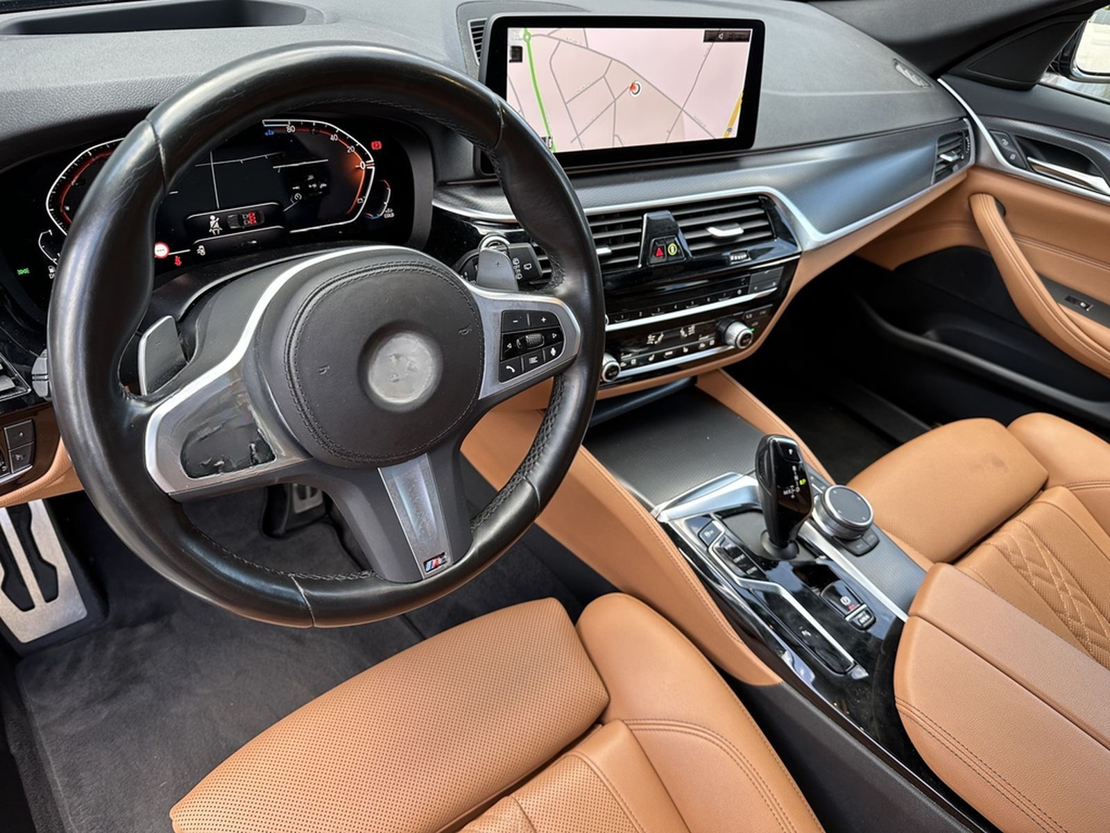 BMW 520d Touring M-Sport NAV+LASER+HEAD-UP+19ZO+KAME foto 8