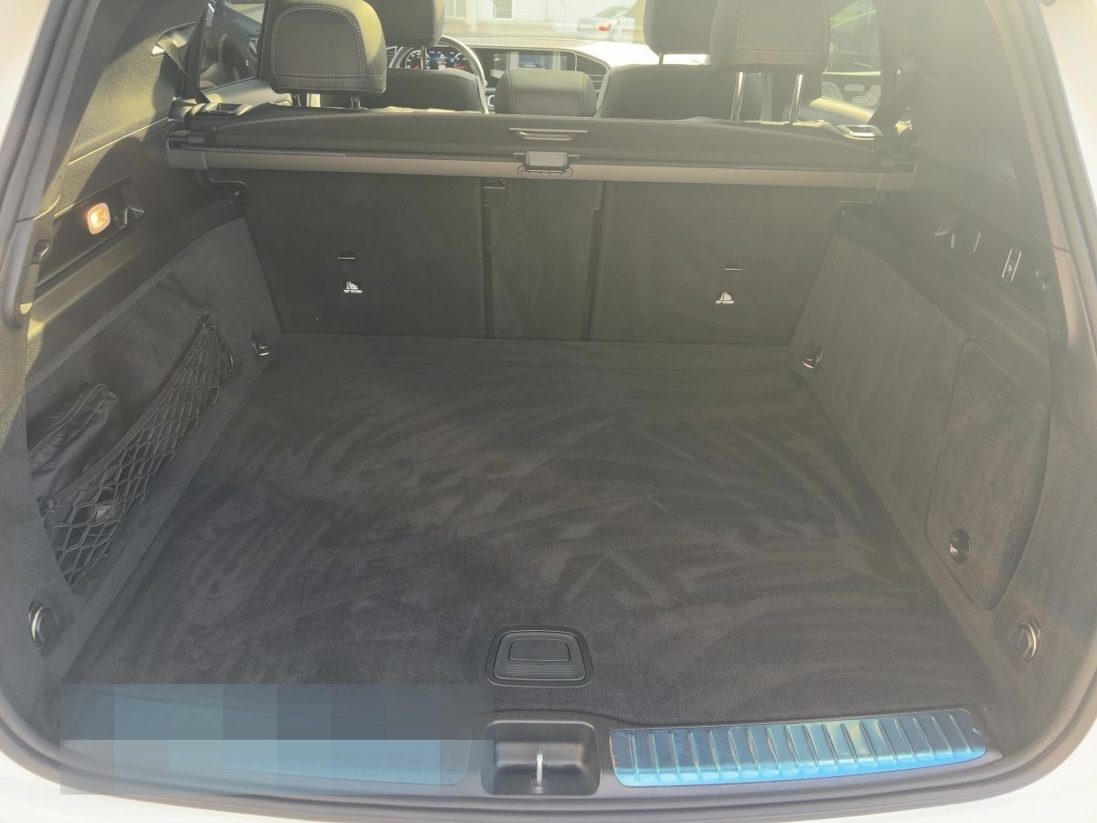 Mercedes-Benz GLE 300 d 4M AMG+NIGHT+AIRMATIC+AHK+DISTR.+PANO+ foto 9