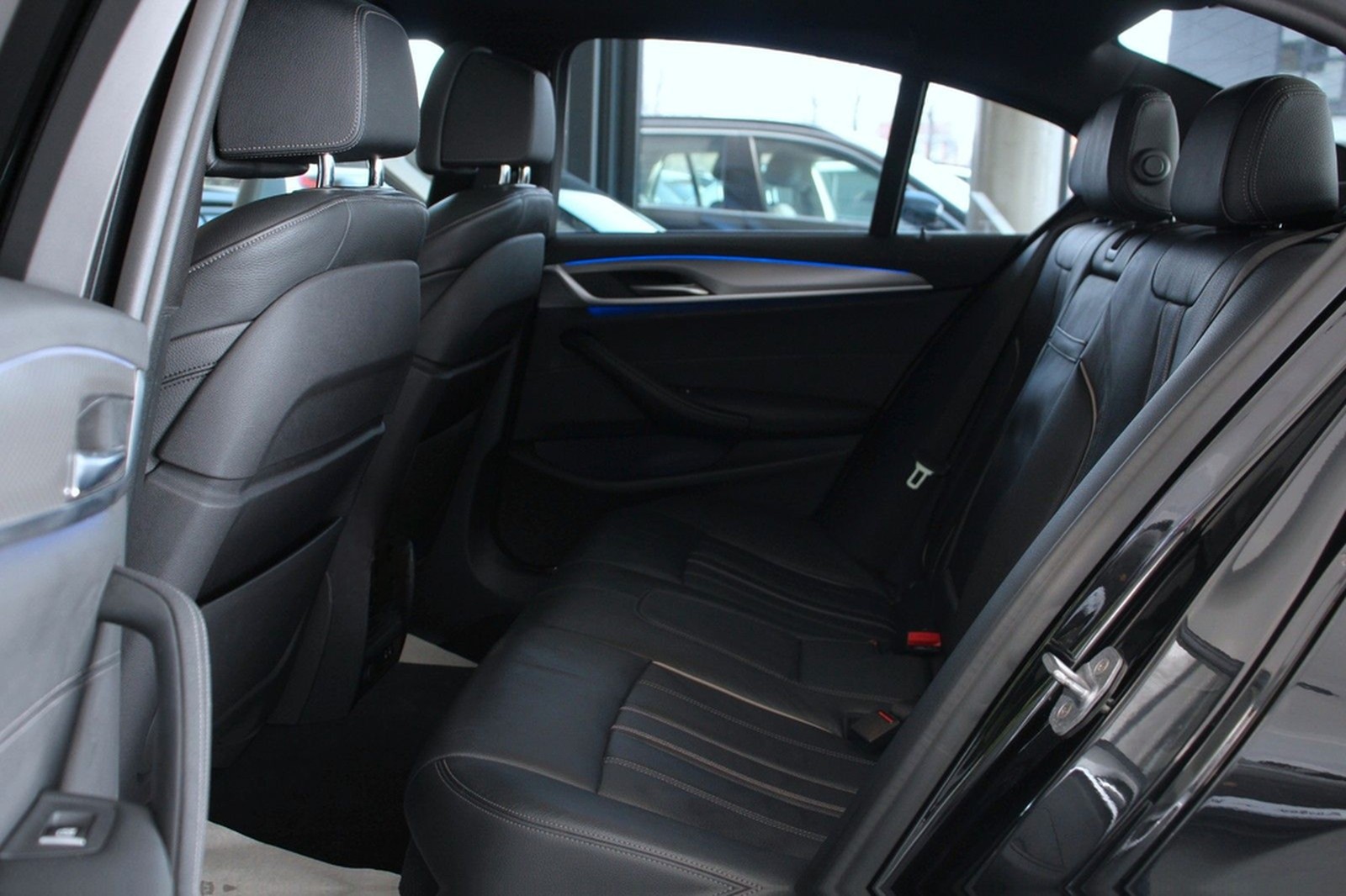 BMW 530d M Sport (G30) *A-LED*3D-View*AHK*Ambiente foto 17
