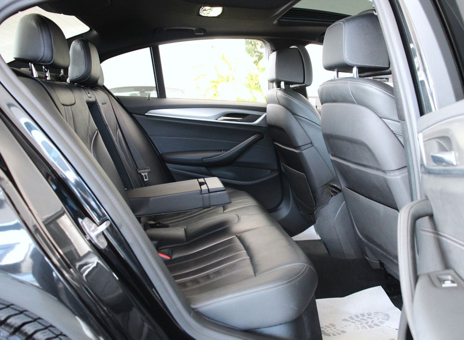 BMW 530d M Sport (G30) *A-LED*3D-View*AHK*Ambiente foto 18