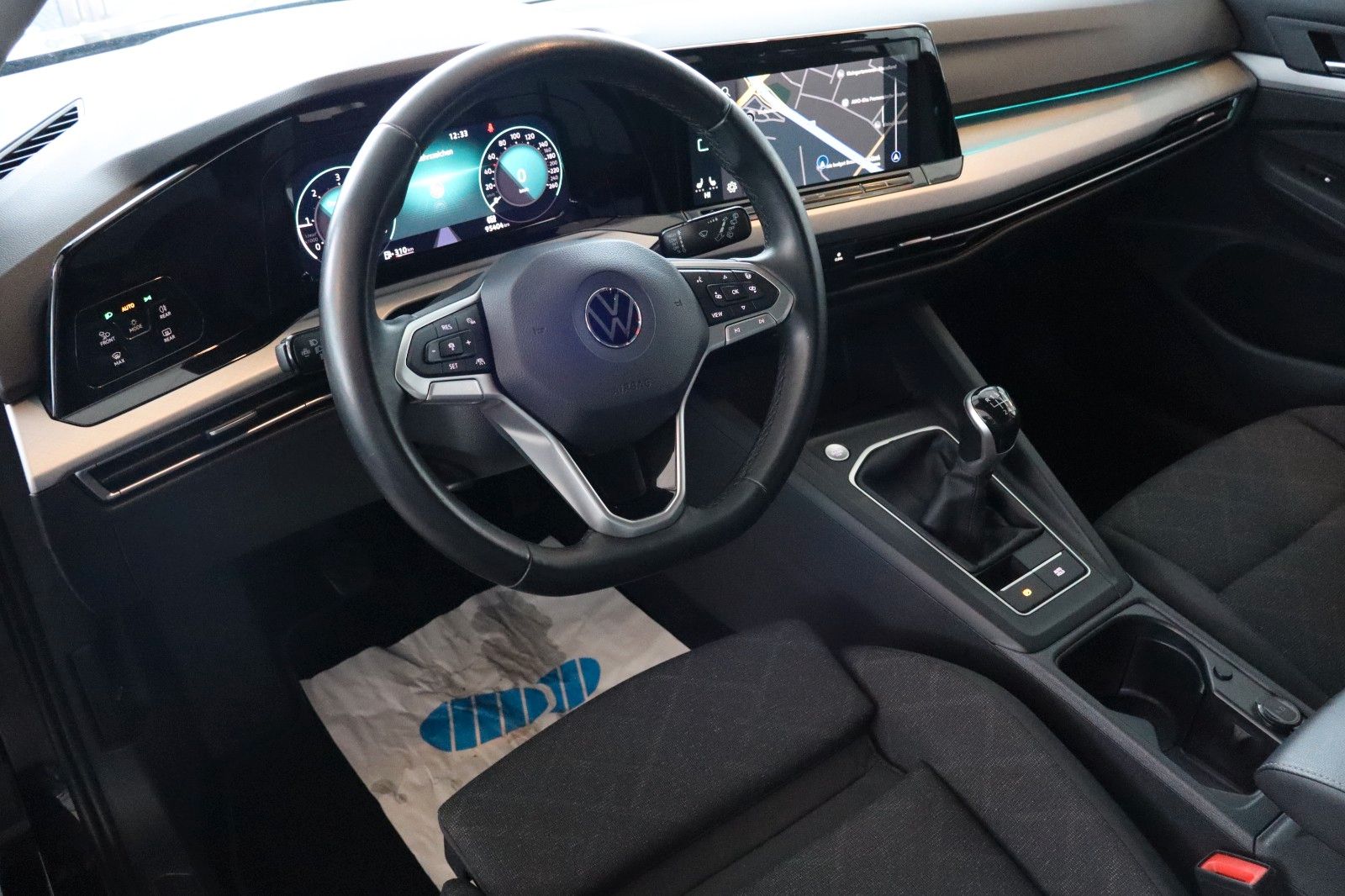 Volkswagen Golf VIII Limo Life 2.0 TDI,PDC,Navi,LED,AHK,2Hd foto 5