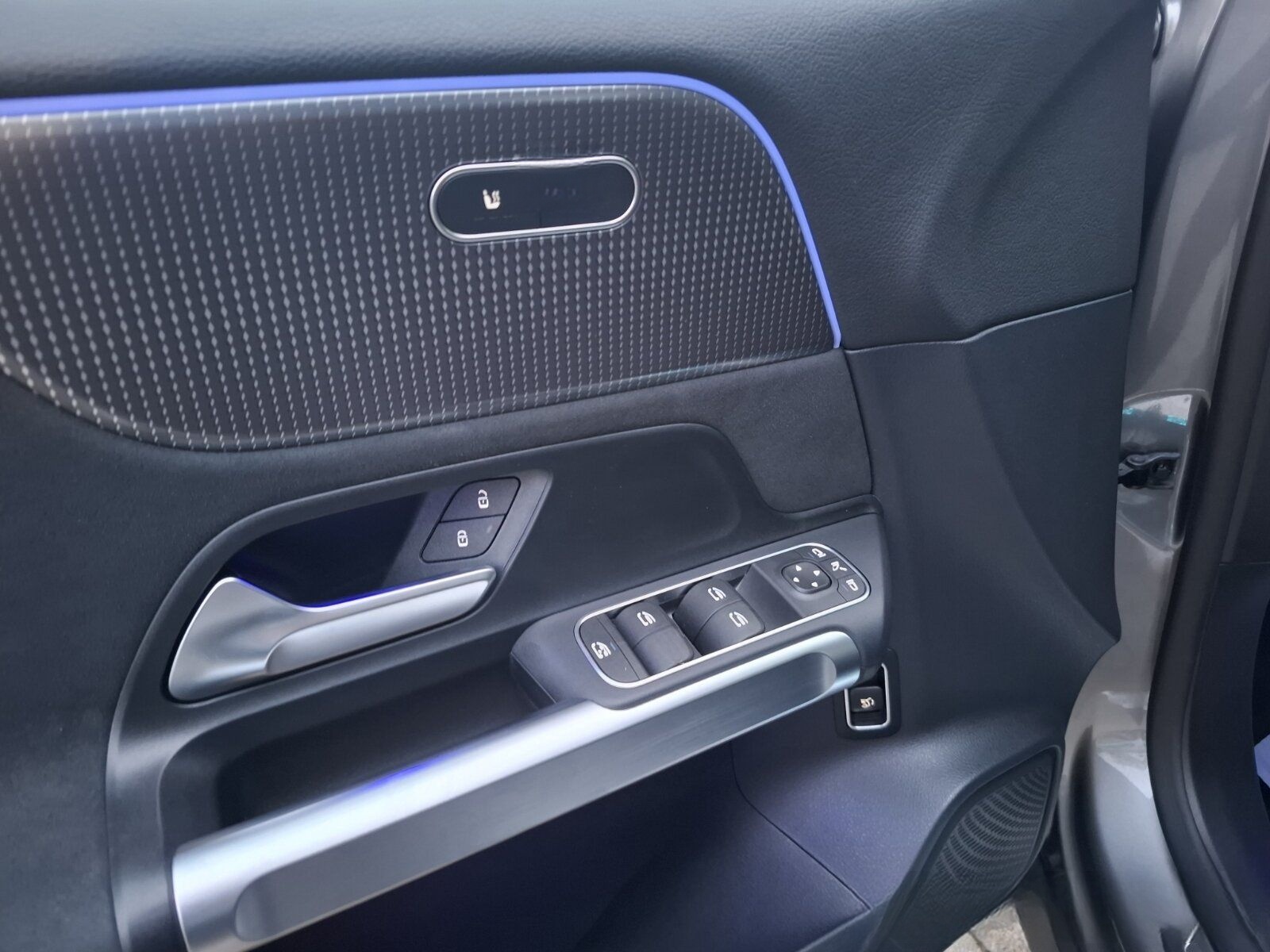 Mercedes-Benz EQB 250 AMG Line LED+KAMERA+SPIEGEL PACKETKlima foto 11