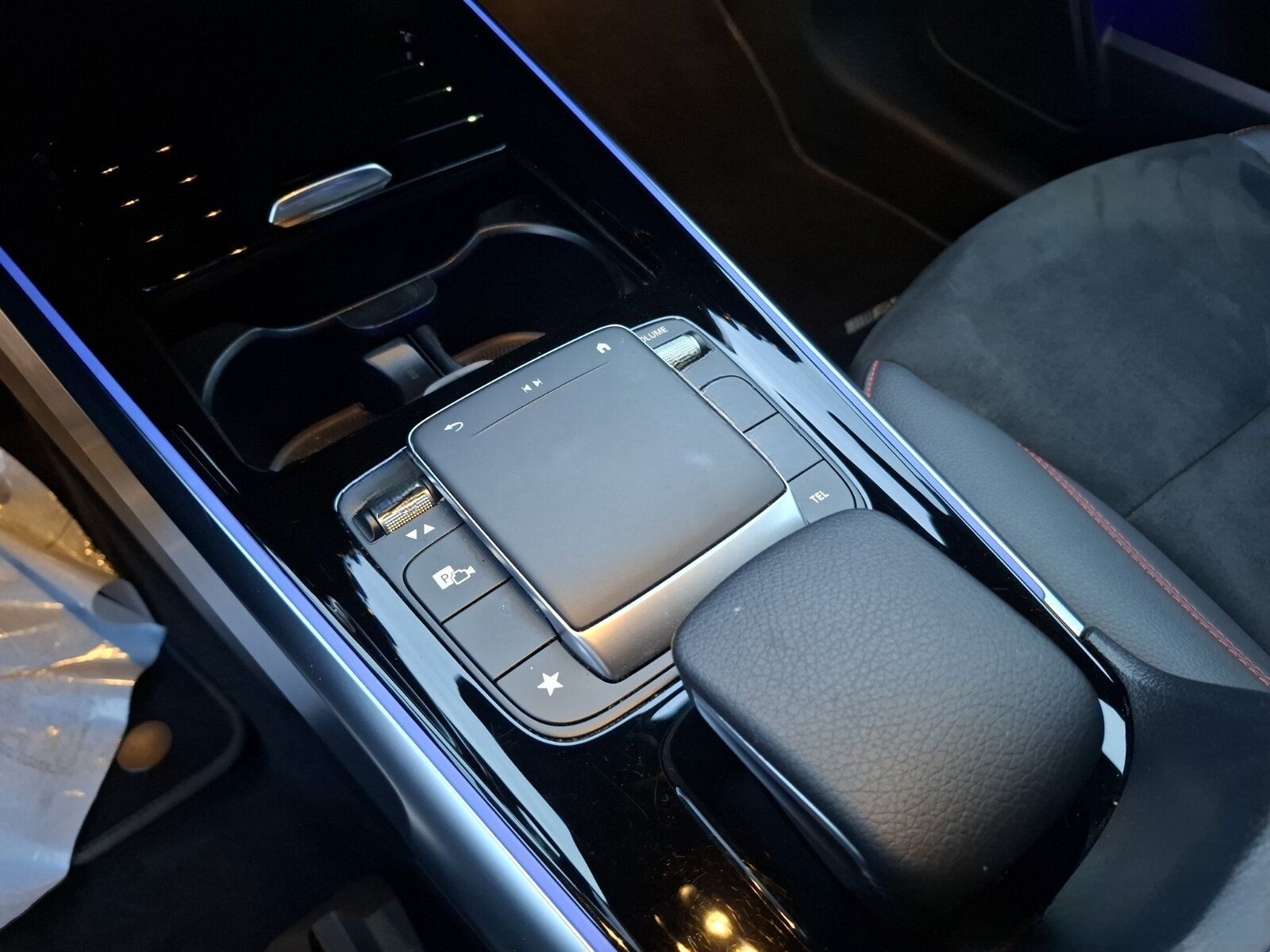 Mercedes-Benz EQB 250 AMG Line LED+KAMERA+SPIEGEL PACKETKlima foto 15