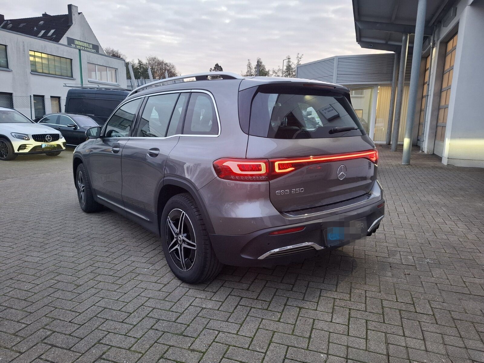 Mercedes-Benz EQB 250 AMG Line LED+KAMERA+SPIEGEL PACKETKlima foto 7