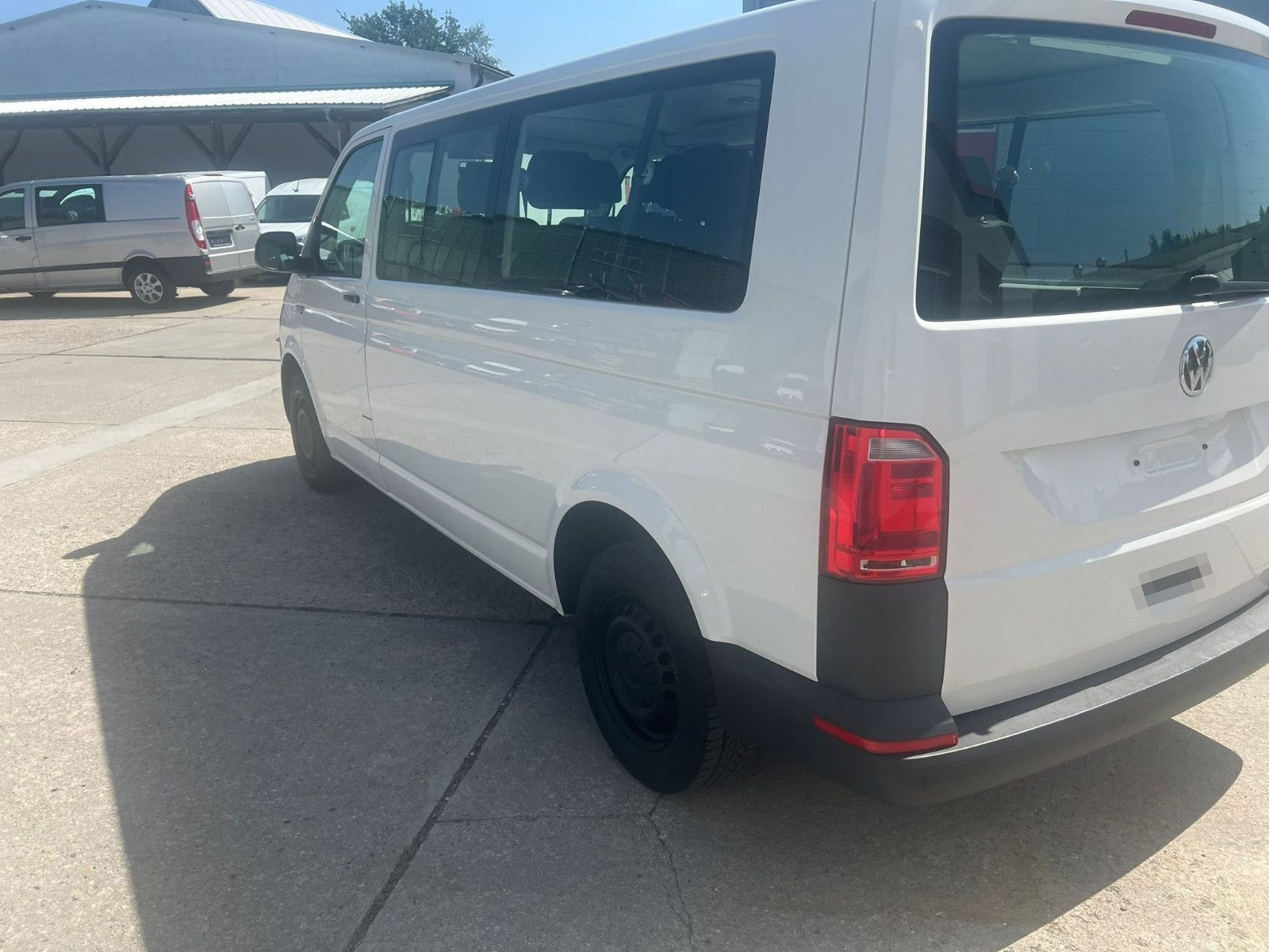 Volkswagen T6 Kombi lang 9Sitzer DSG KLIMA, PDC, SCHECKHEFT foto 6