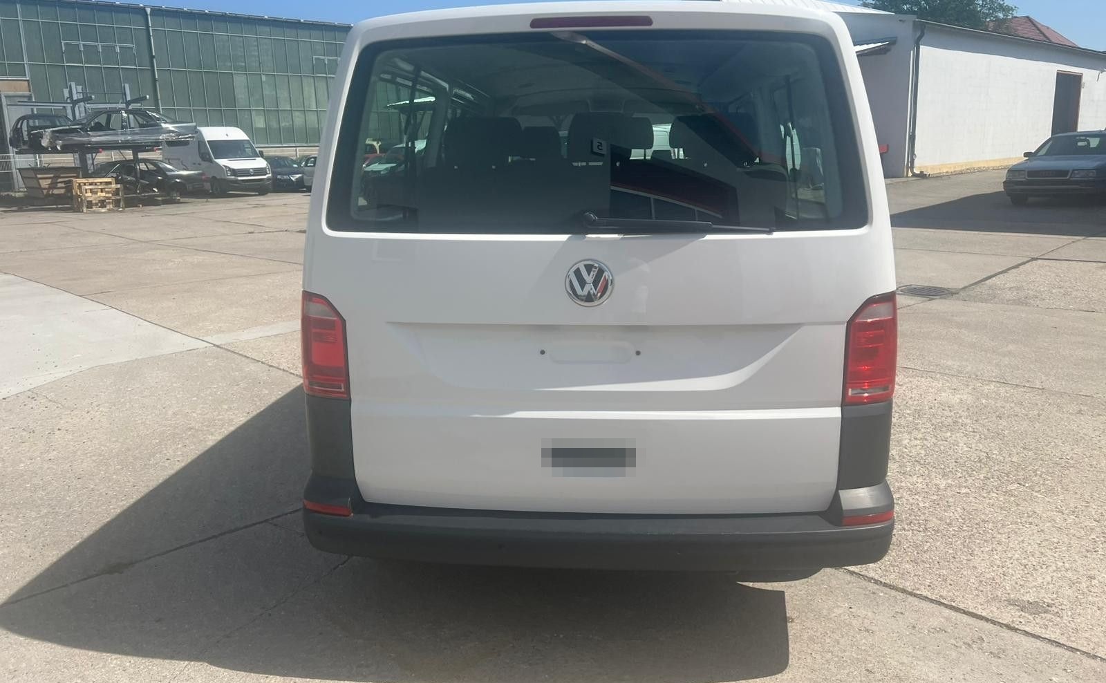 Volkswagen T6 Kombi lang 9Sitzer DSG KLIMA, PDC, SCHECKHEFT foto 8