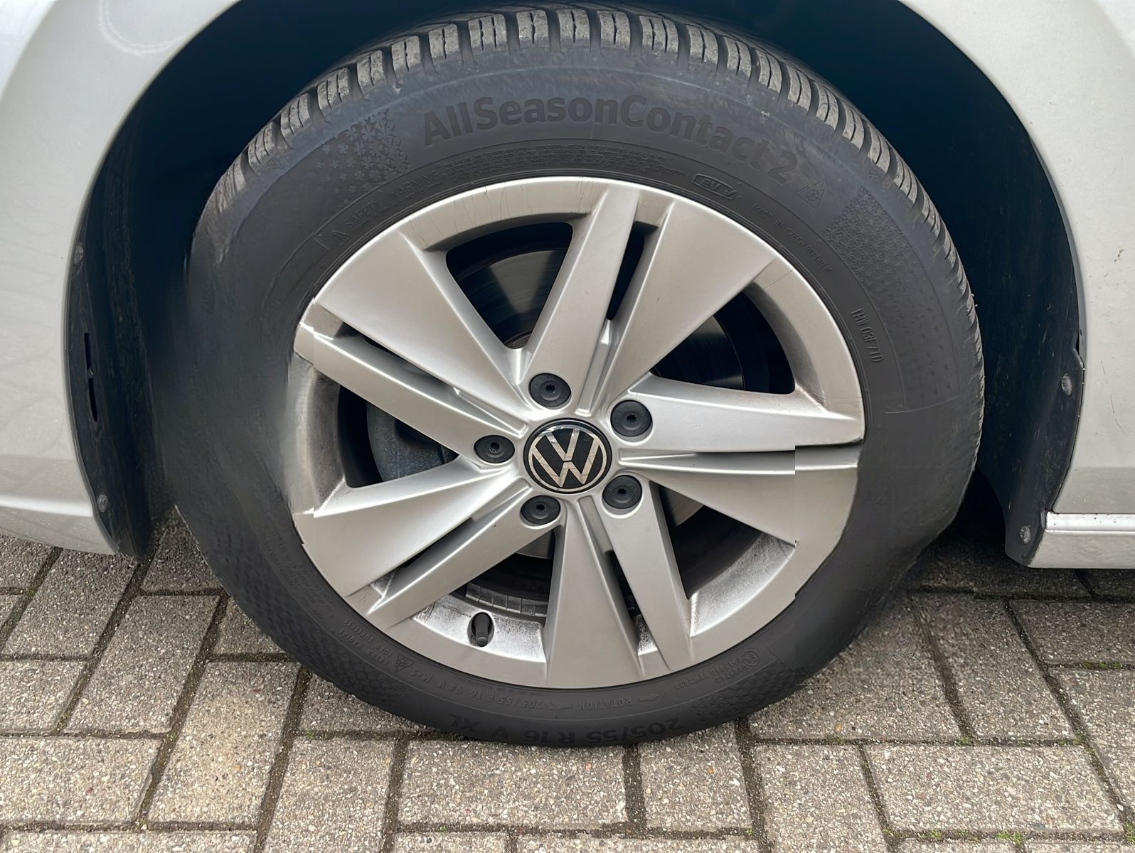 Volkswagen Golf VIII 2.0 TDI Life Virtual LED ACC DSG Ambie foto 14