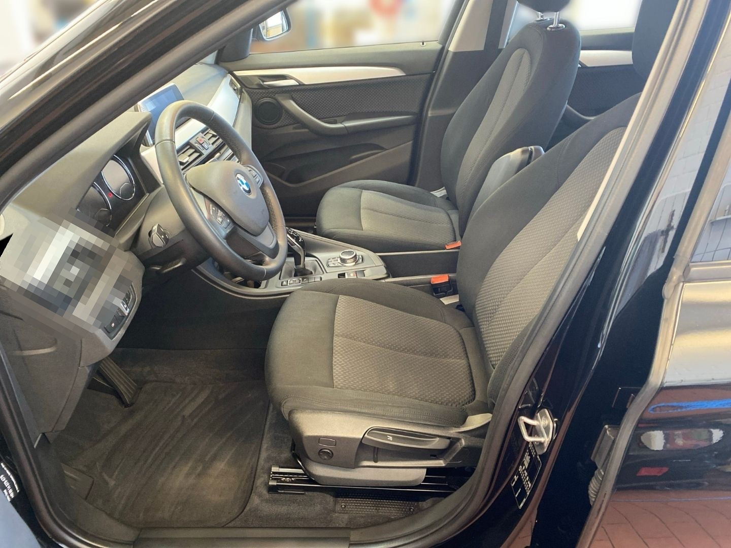 BMW X1 sDrive 18i Advantage Navi SHZ Tempomat foto 6