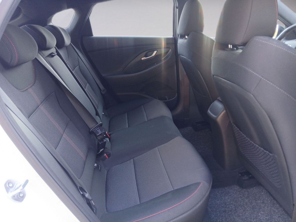 Hyundai i30 Fastback 1.5 N Line Mild-Hybrid SHZ NAVI LED foto 14